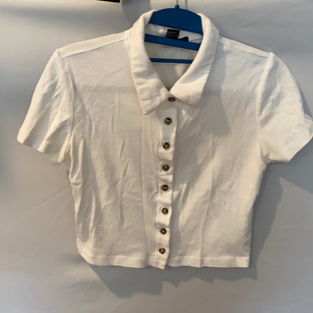BUTTON DOWN WHITE T SHIRT CROP TOP